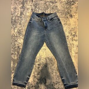 Judy Blue Boyfriend Fit, Cropped, Vintage-Inspired Fading, size 9/29